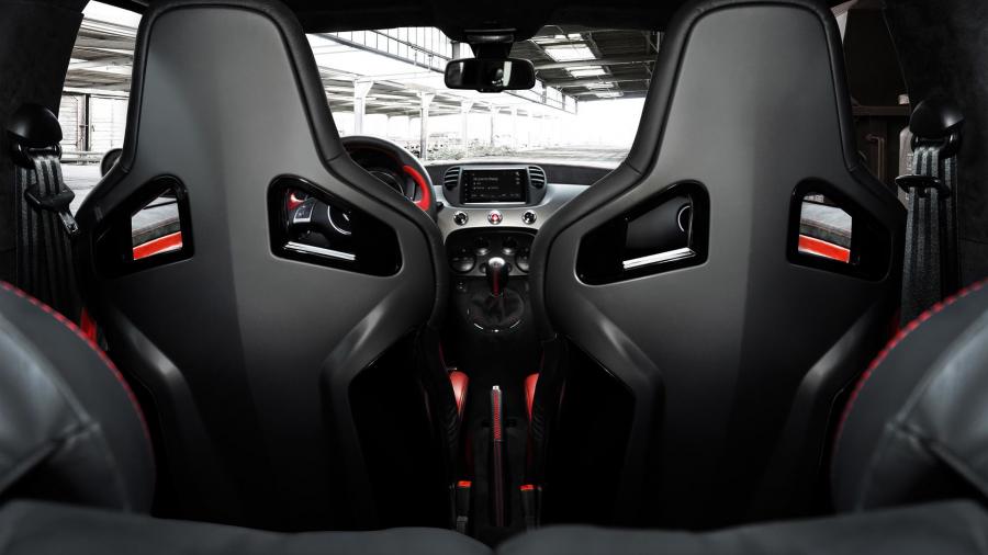 Интерьер Fiat 500 Abarth by Pogea Racing 2017 года  (фото 21 из 25)